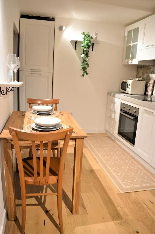 Apartment Domu 600 - Suite Mini Appartamento Cagliari Centro Storico